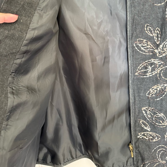 DENIM VEST. VINTAGE ALLISON DALEY ZIP-UP EMBROIDERED VEST. GREAT CONDITION - Picture 10 of 13